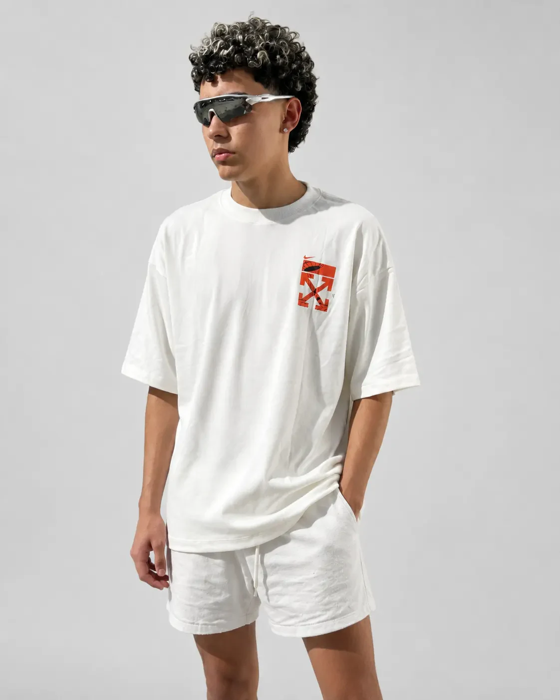 Camiseta Oversized Graphic Off-White foto 2