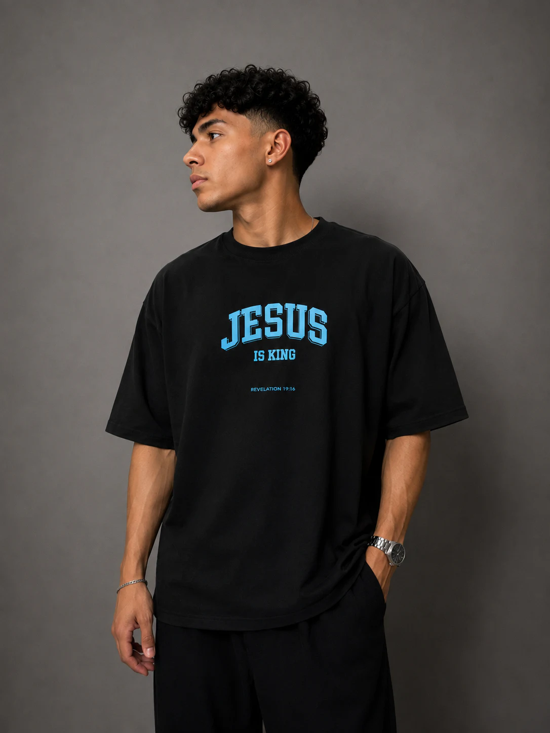 Camiseta Oversized Faith Jesus Is King foto 4