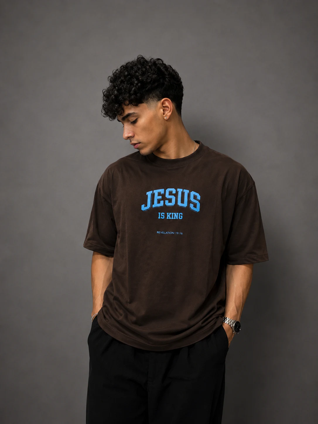 Camiseta Oversized Faith Jesus Is King foto 4