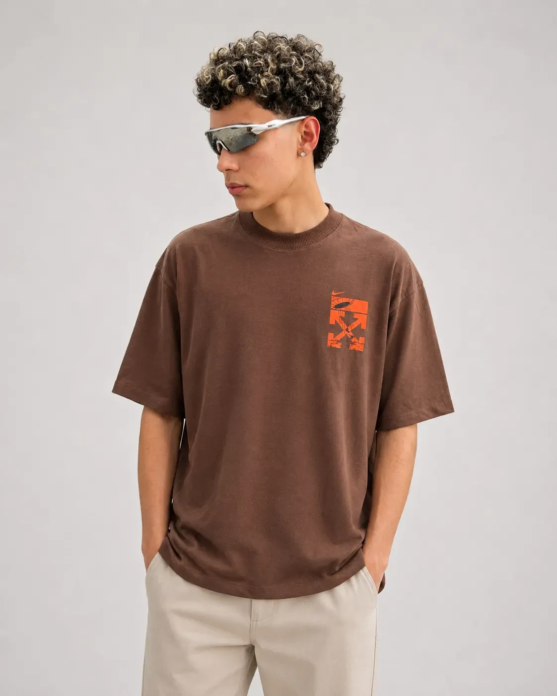 Camiseta Oversized Graphic Marrom foto 3