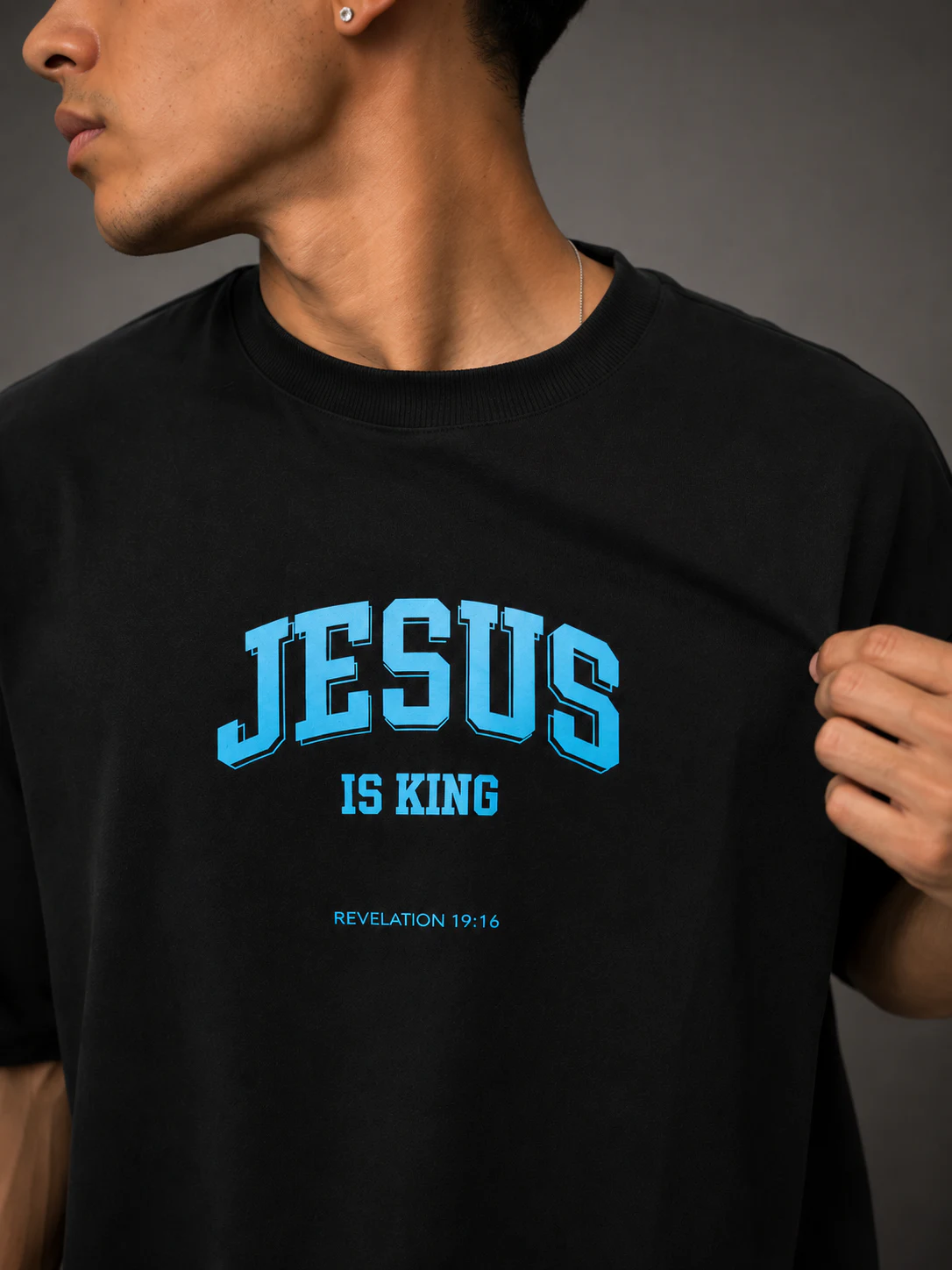 Camiseta Oversized Faith Jesus Is King foto 5