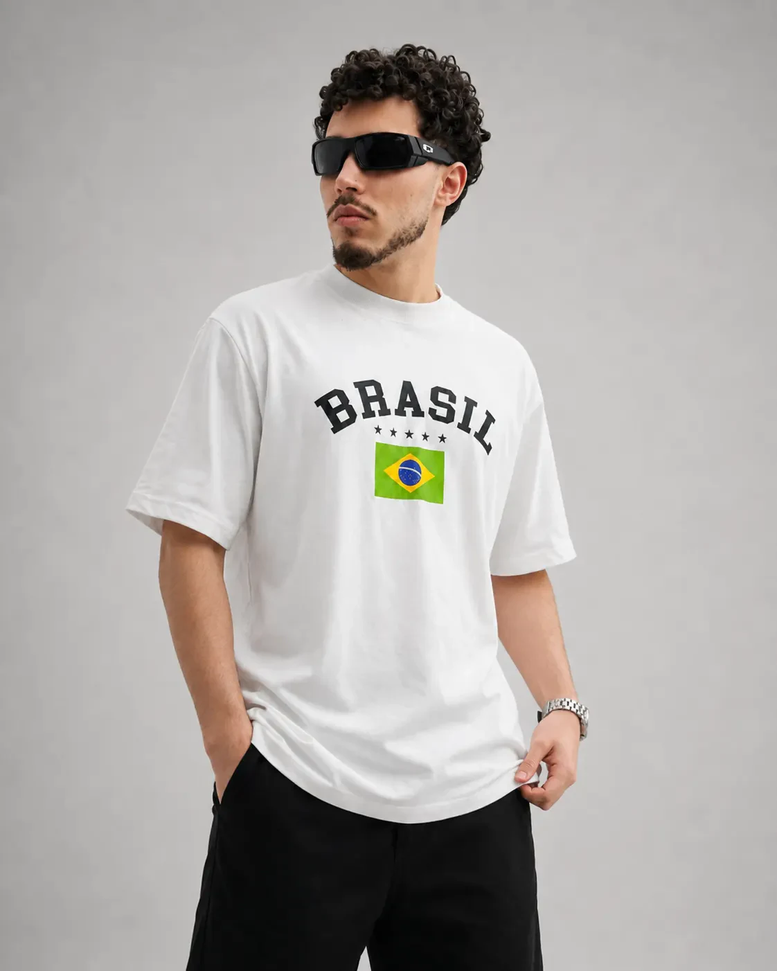 Camiseta Oversized Brasil off-white frente