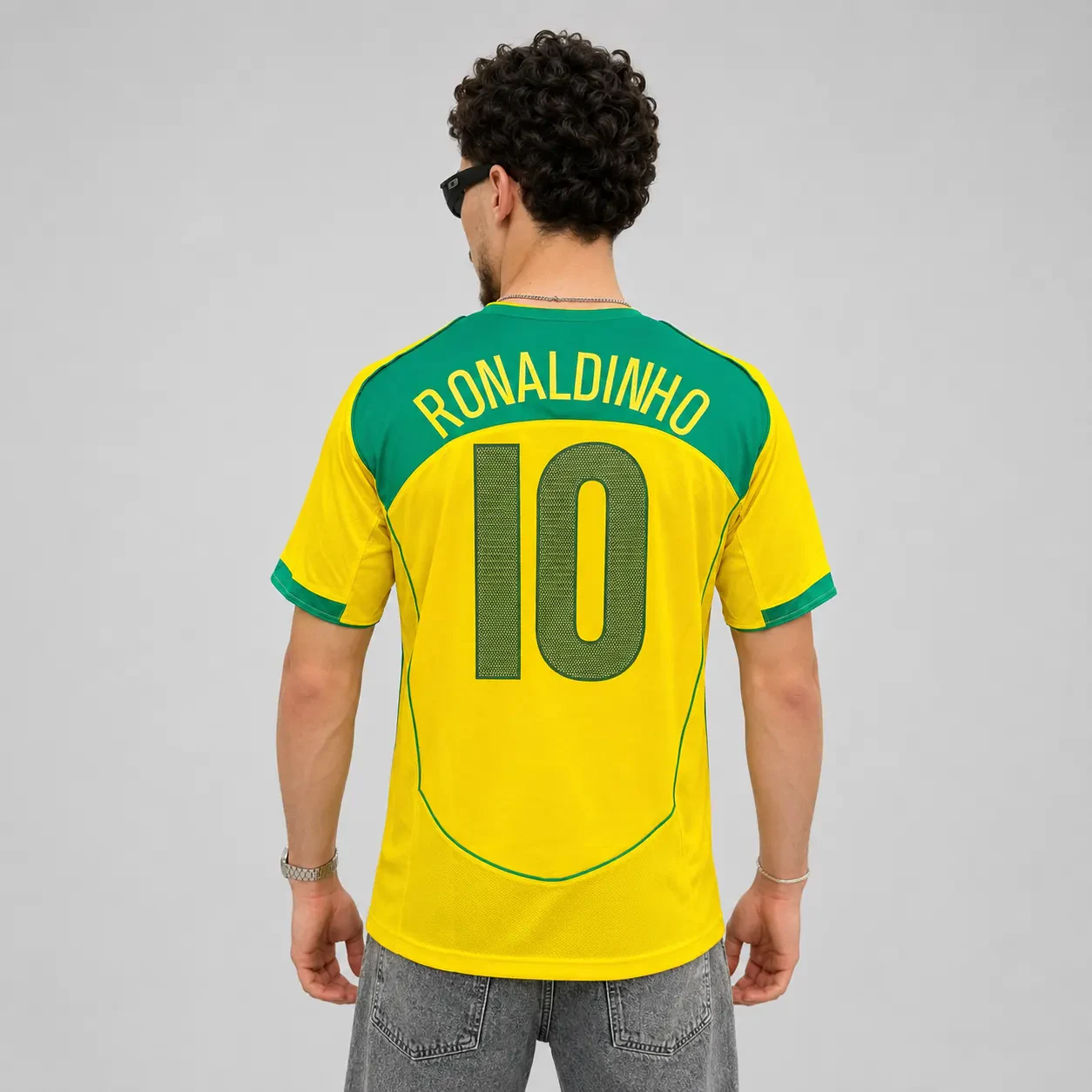 Camisa Brasil Retrô Ronaldinho 2006 costas